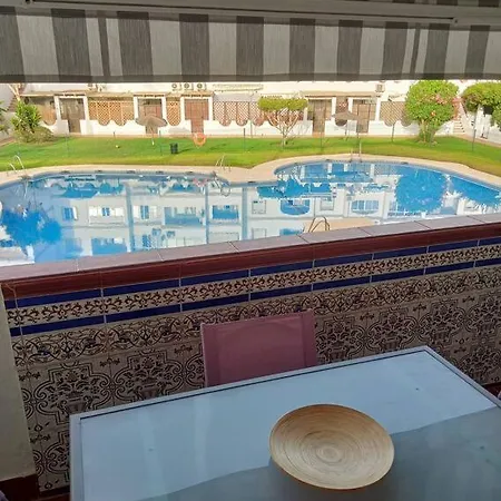 Cosy Avec Piscine Apartman *